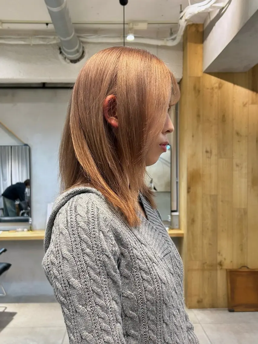 カラー ヘアカラー トリートメント lomalia moekaのヘアスタイル