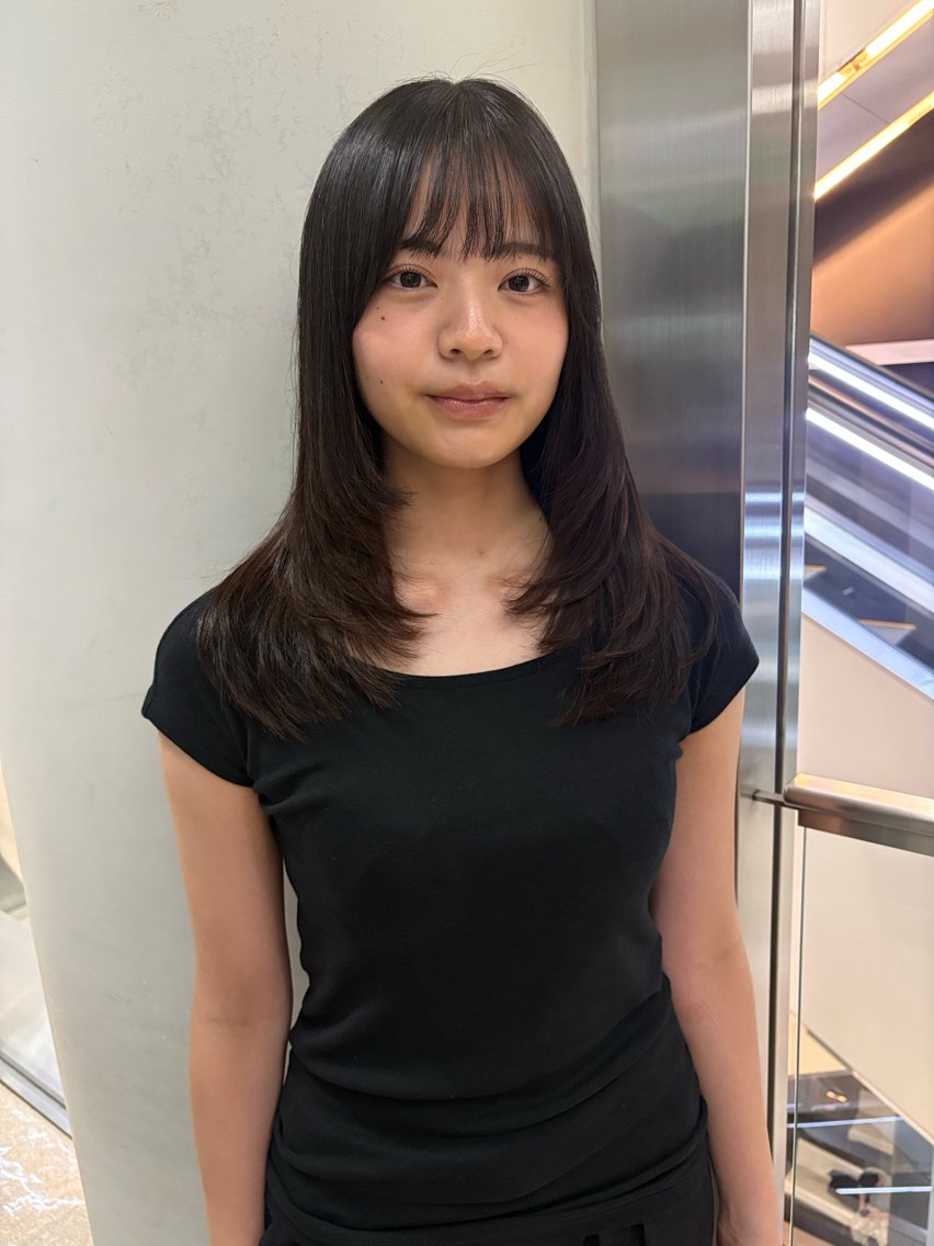 セミロング 韓国風ヘア レイヤーカット 似合わせカット ワンホンレイヤー ‘AXIS Hinataのヘアスタイル