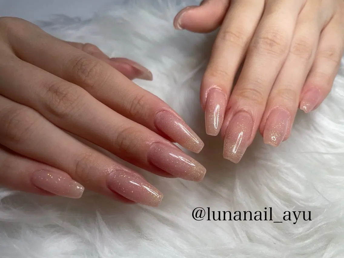 ネイル フラッシュネイル オフィスネイル シンプルネイル ワンホンネイル ハンドネイル LUNA NAIL ayuのネイルデザイン