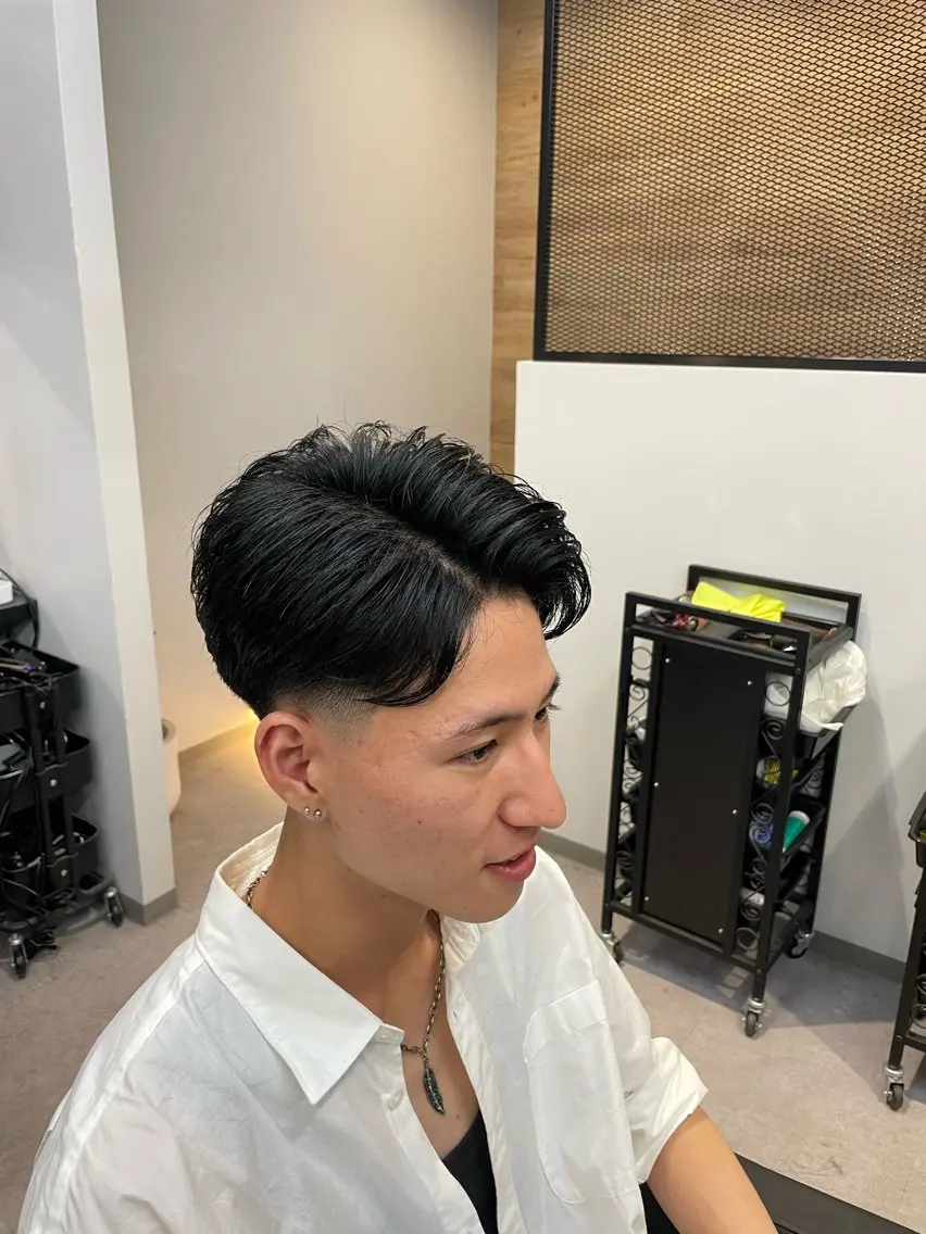 ショート メンズ アップバング 清藤 竜輝のヘアスタイル