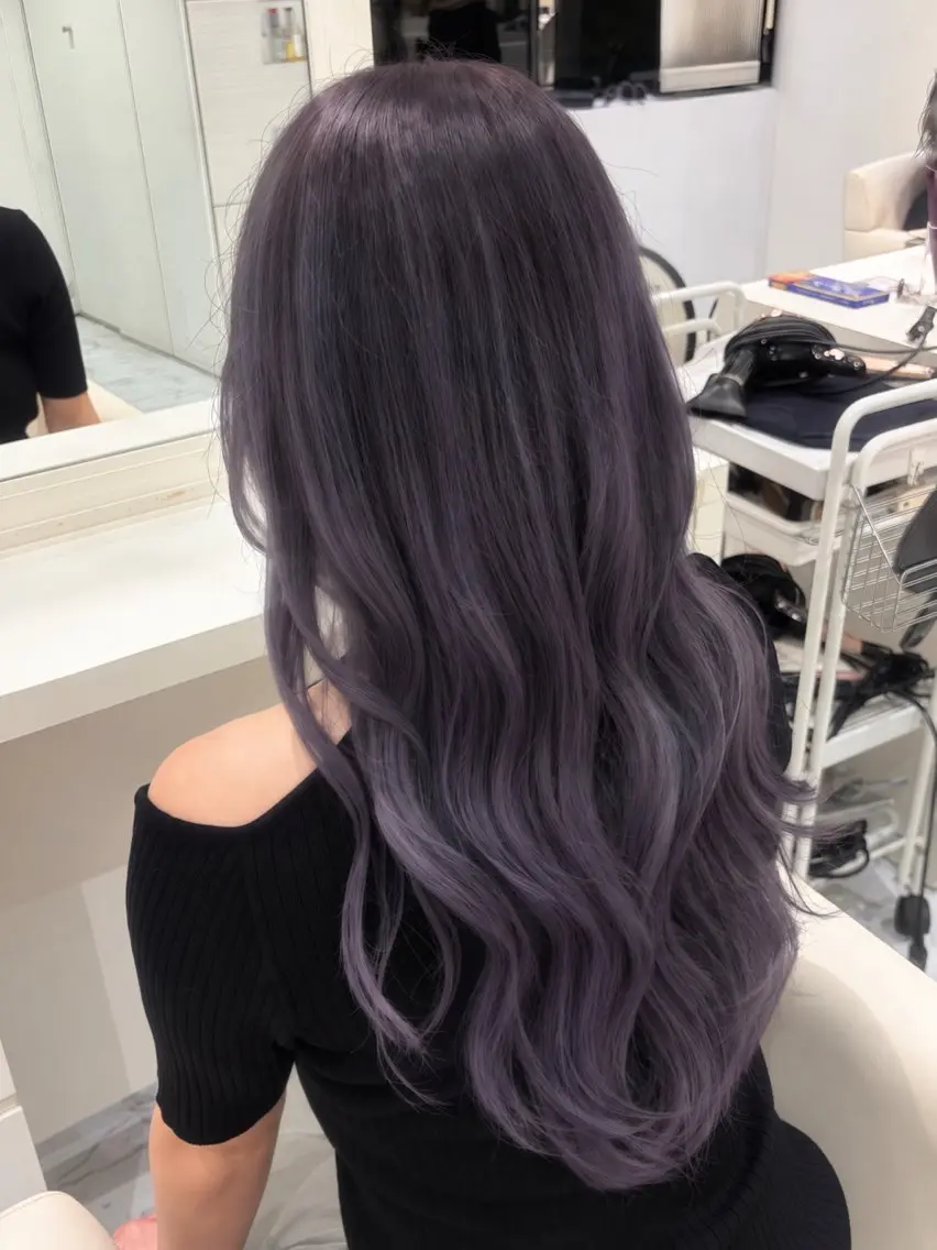 カラー ブルーカラー グラデーションカラー シルバー 松本 心海のヘアスタイル