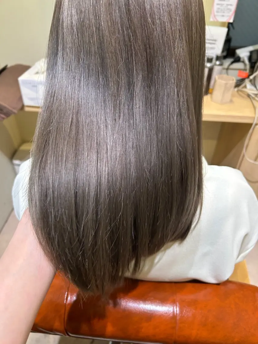 ロング カラー ケアカラー 透明感カラー ボブ くびれヘア 韓国風ヘア ヘアカラー トリートメント 久木原 ゆりのヘアスタイル