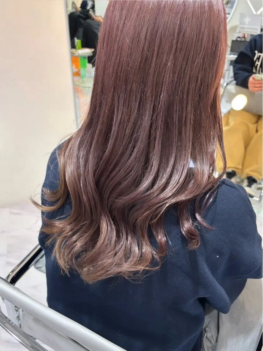 『レディース　⭐️平日限定⭐️』　カット+ブリーチ+オンカラーの写真
