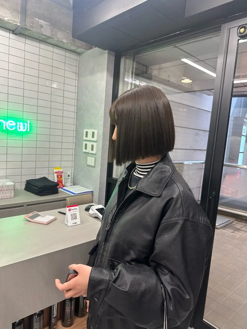 ショート カラー ボブ Sara newi 🎀透明感🎀のヘアスタイル