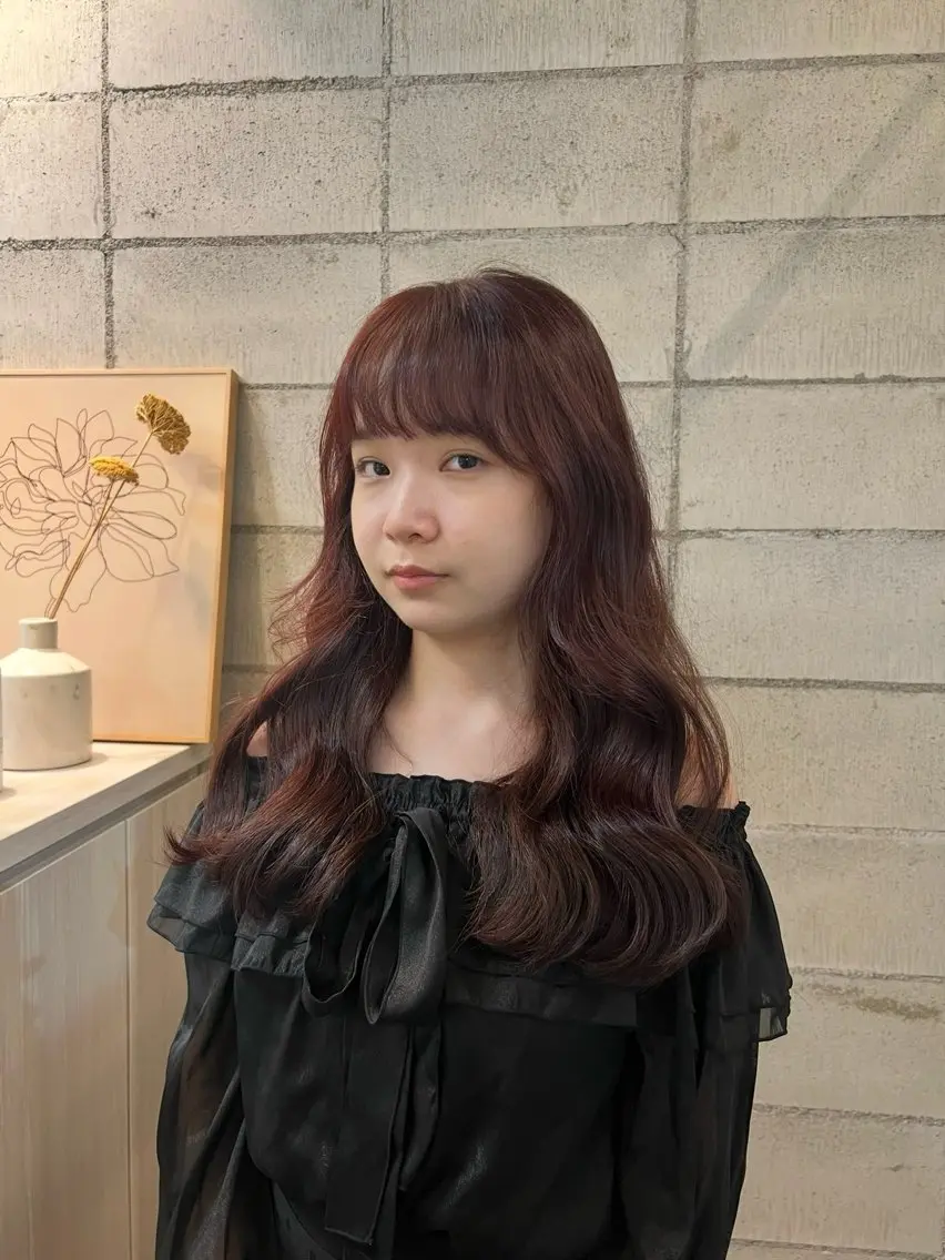 ロング カット ヘアカラー トリートメント 椎葉 みはるのヘアスタイル