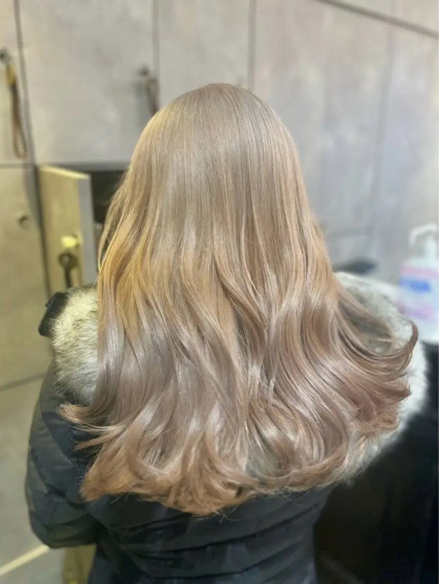 ロング カラー ヘアアレンジ 🎀ハイトーン・艶 カラー HANA🎀のヘアスタイル