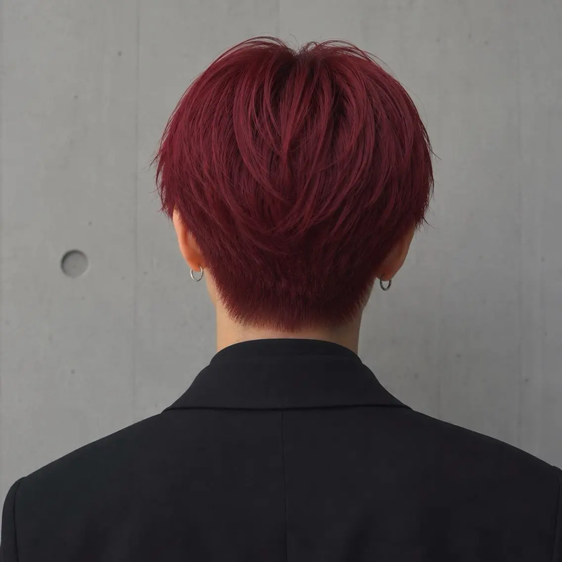 カラー メンズ ボルドーカラー レッドカラー カット ヘアカラー メンズ特化カットパー マカラー坂田柊のヘアスタイル
