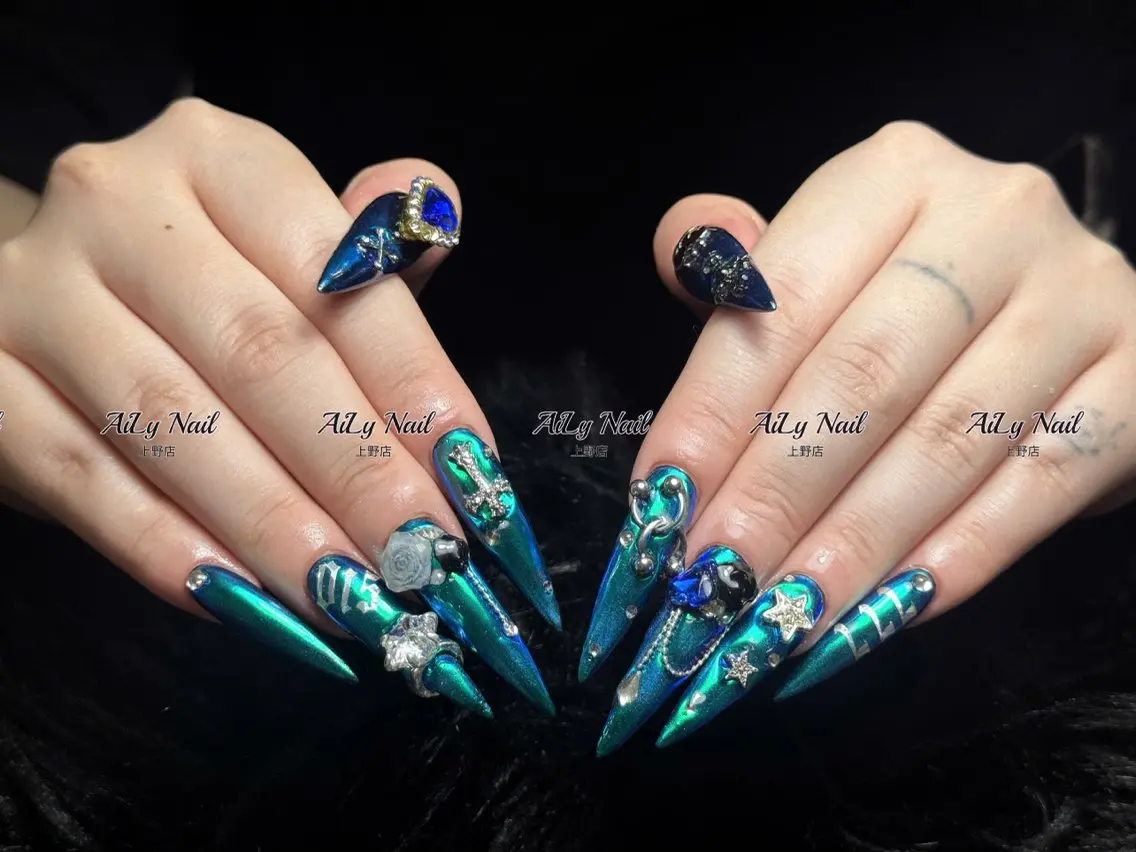 ネイル ボルドー ブラウン 韓国ネイル マグネットネイル ワンホンネイル ハンドネイル AiLy Nail 上野店のネイルデザイン