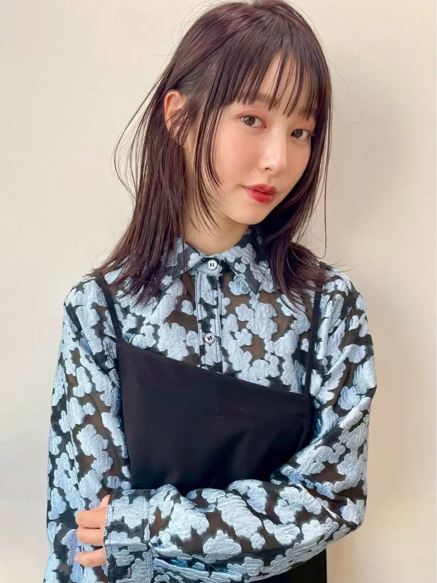 ショート ヘアカラー 透ける、柔らかい。 透明感ワンカラー🫧のヘアスタイル