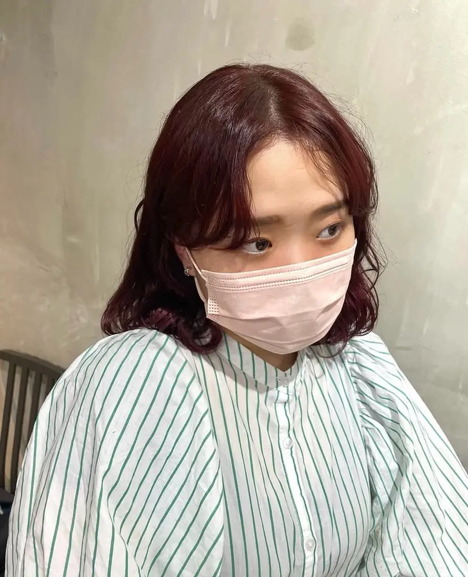 ミディアム カラー レッドカラー ひな子　江坂美容室 カラーモデルのヘアスタイル