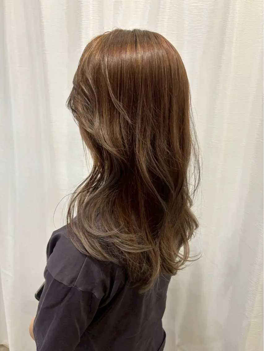 ロング ヘアカラー Flower🌼藤田 陽華のヘアスタイル