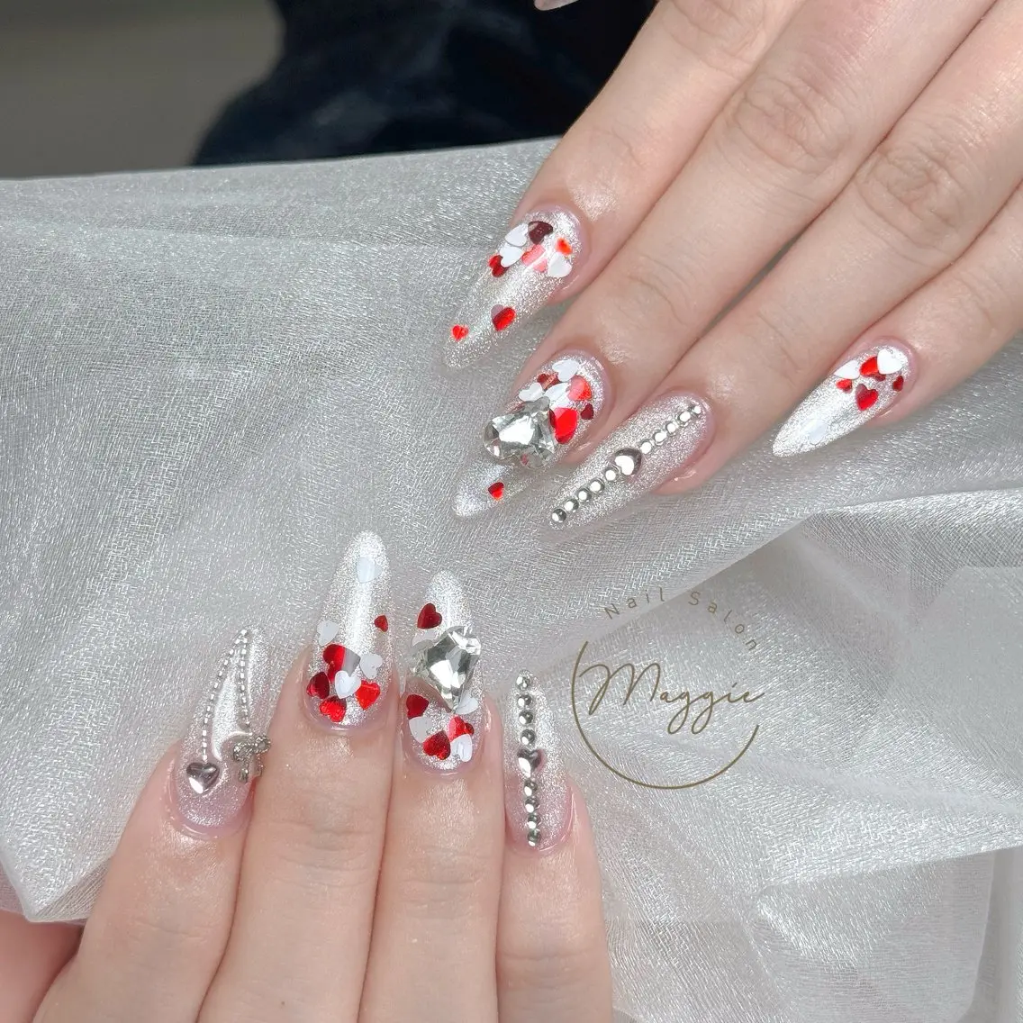 ネイル Maggie Nail🦩のネイルデザイン