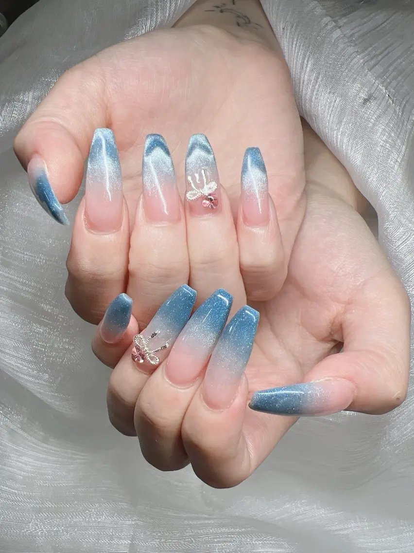 ネイル 長さ出し グラデーション キラキラネイル マグネットネイル ニュアンスネイル Lee Nails チップ長さだし専門店のネイルデザイン
