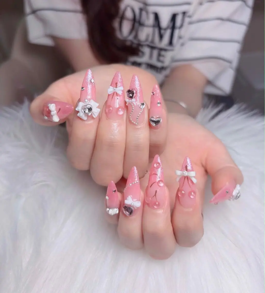 ネイル ハンドネイル Swan Nail Salonのネイルデザイン