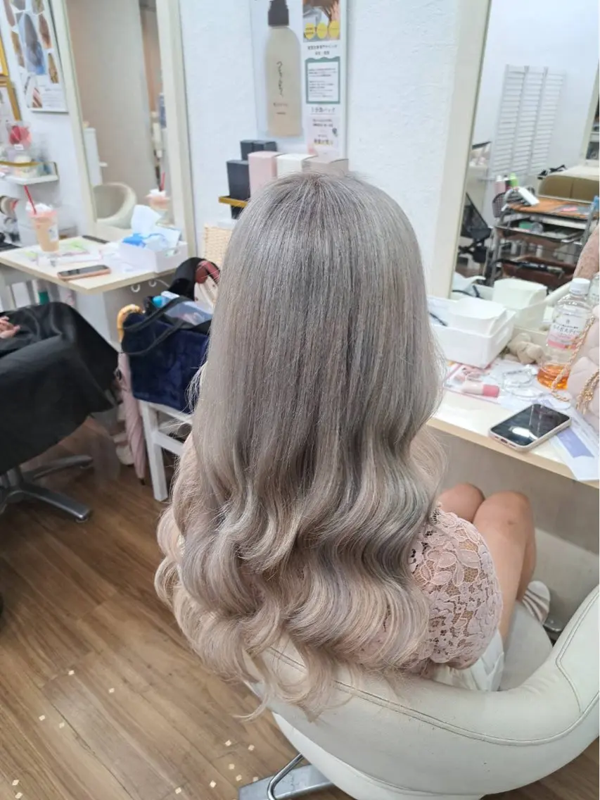 ロング エクステ ヘアカラー トリートメント エクステ GLOSS 心斎橋 山上のヘアスタイル