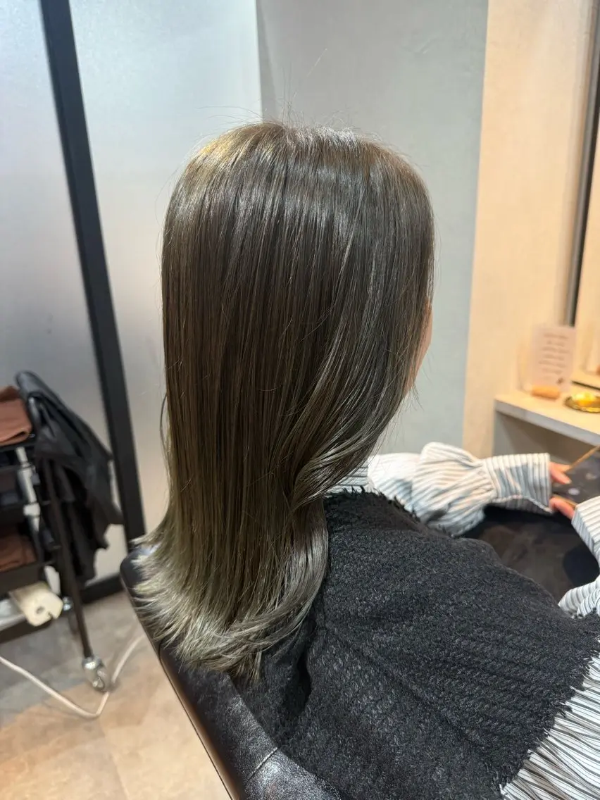 ミディアム カラー カット ヘアカラー トリートメント soi 💜AYAKOのヘアスタイル