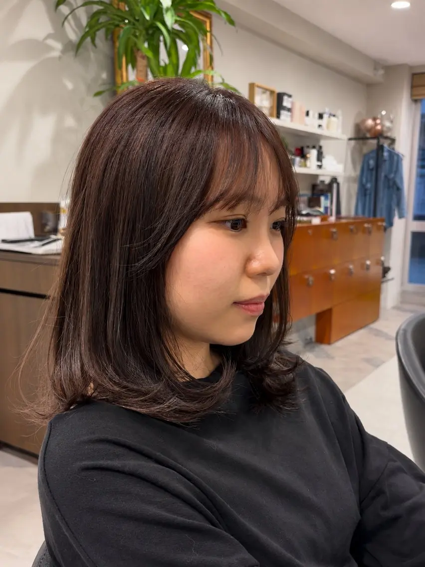 ミディアム 髪質改善 韓国風ヘア レイヤーカット トリートメント カット ヘアカラー トリートメント 銀座/髪質改善/ 艶感カラー/岸田佳祐のヘアスタイル