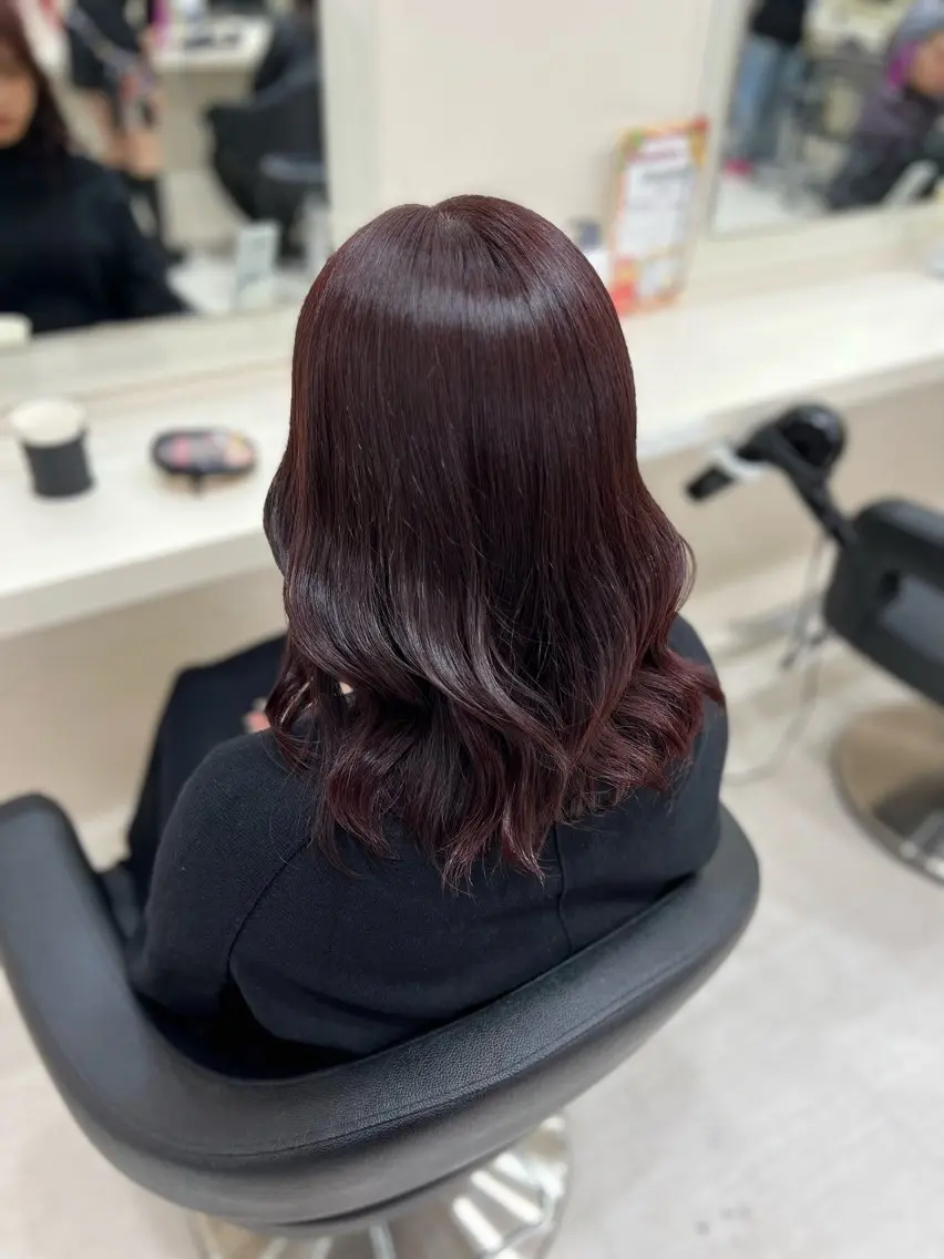セミロング カラー ヘアアレンジ 韓国レイヤー&ピンク 艶髪🩶maikoのヘアスタイル