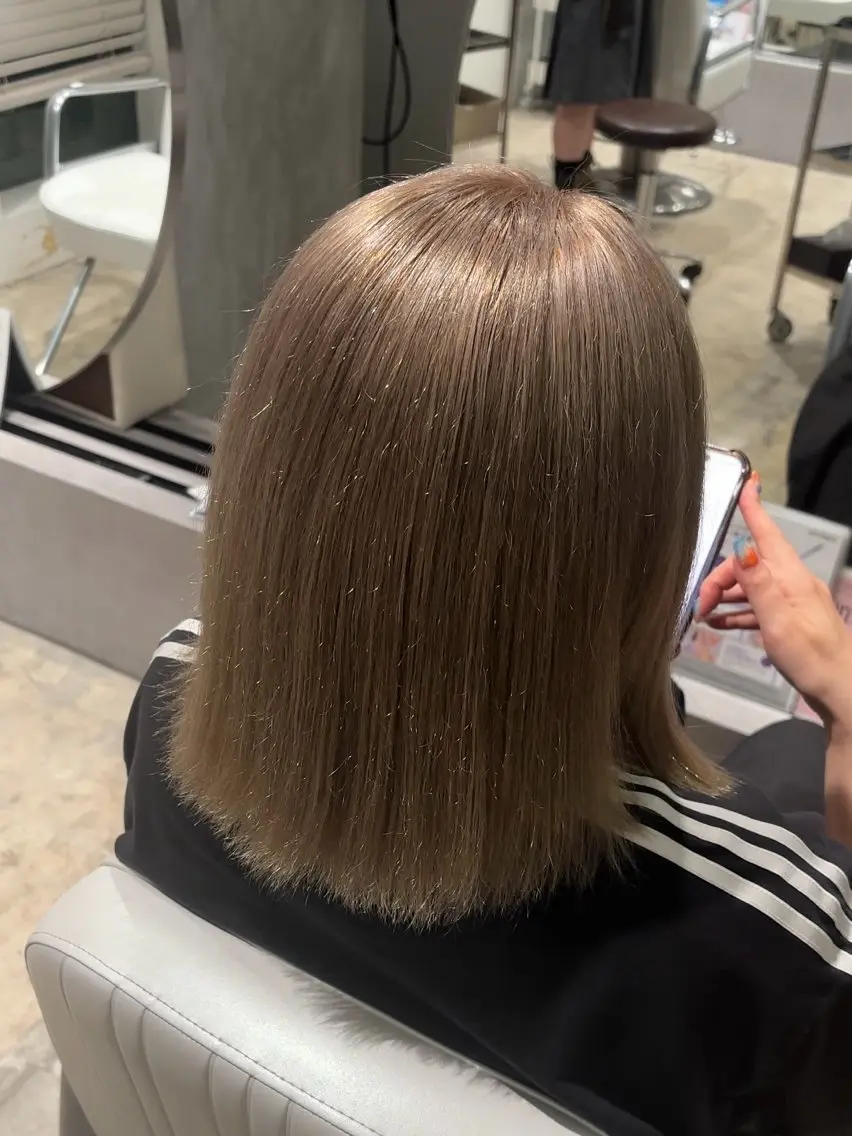 ミディアム カラー ブリーチ ヘアカラー 山森 沙耶のヘアスタイル