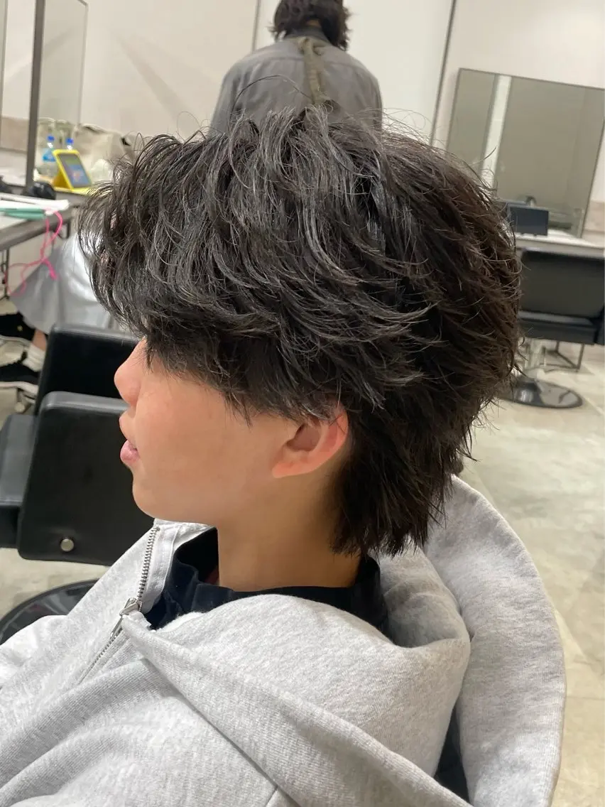 ショート メンズ センターパート フェザーパーマ メンズパーマ カット パーマ メンズ特化🔥 金子直斗のヘアスタイル