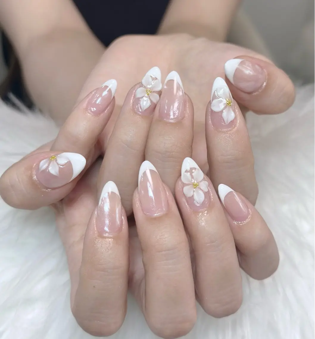 ネイル チークネイル フットネイル フレンチネイル ジェルネイル キラキラネイル ハンドネイル lyly ちゃんのネイルデザイン
