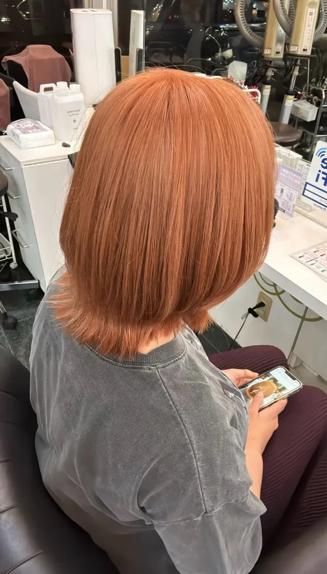 ミディアム カラー ベージュカラー ブリーチ コーラルベージュ ダブルカラー オレンジ ヘアカラー 髪質改善カラー| Yukino🫧のヘアスタイル