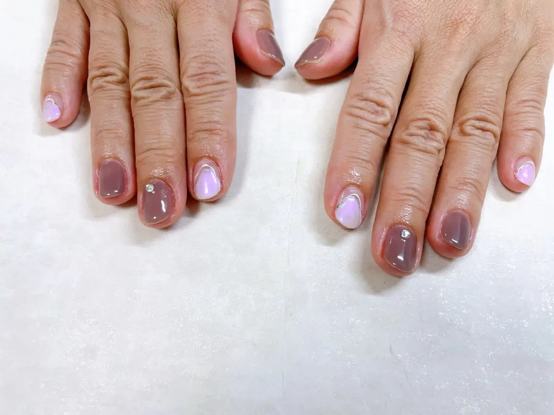 ネイル オーロラネイル フラワーネイル フットネイル フレンチネイル ジェルネイル ハンドネイル mogunail &blowのネイルデザイン