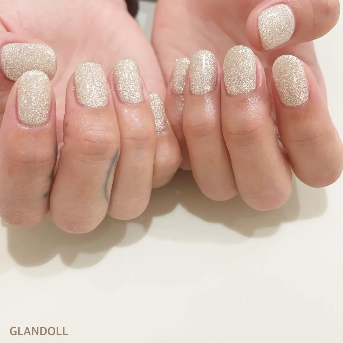 ネイル ラメ(グリッター) ワンカラーネイル ハンドネイル GLANDOLL YURIのエステ・リラクイメージ