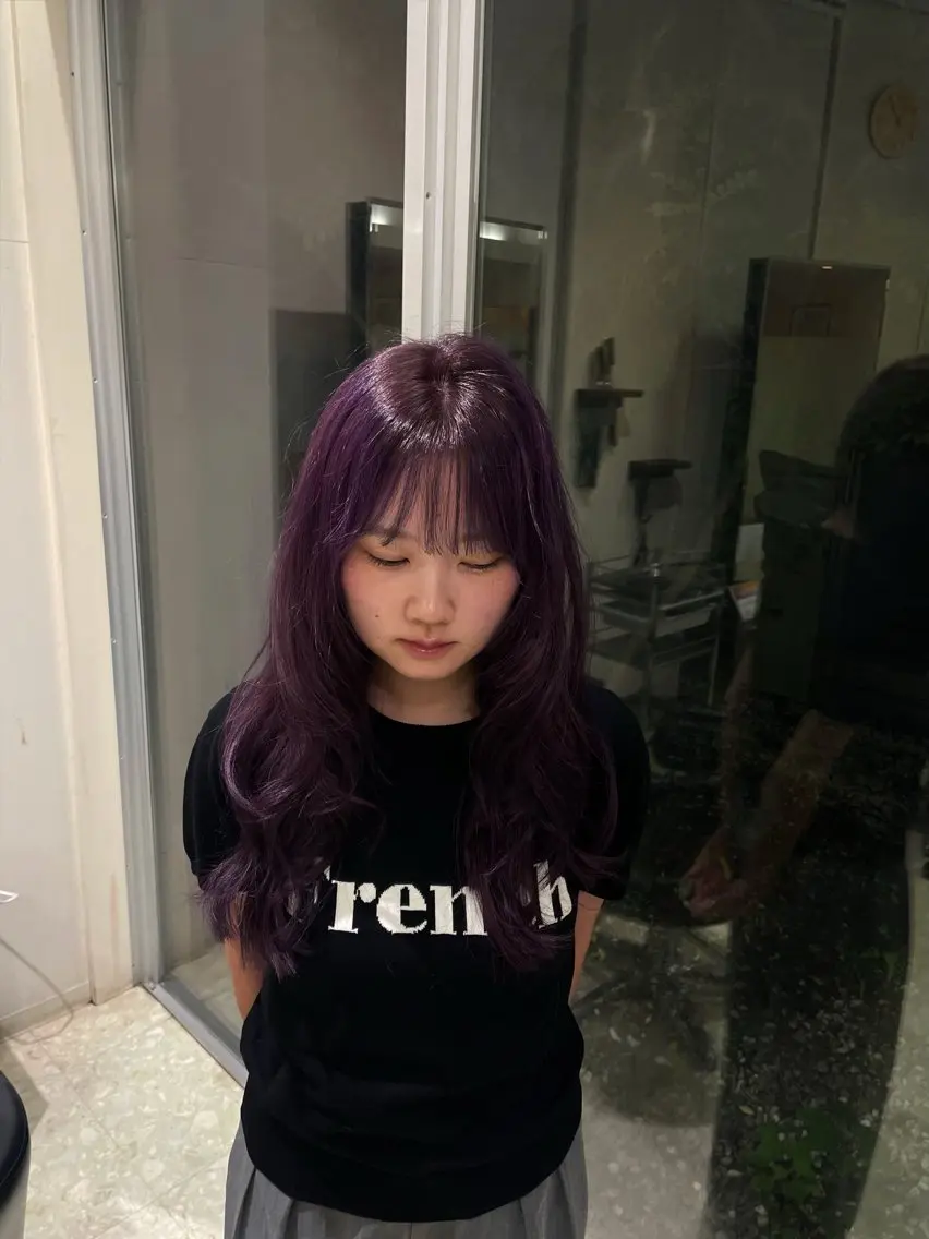 ロング カラー ヘアカラー 尾﨑 ひよりのヘアスタイル