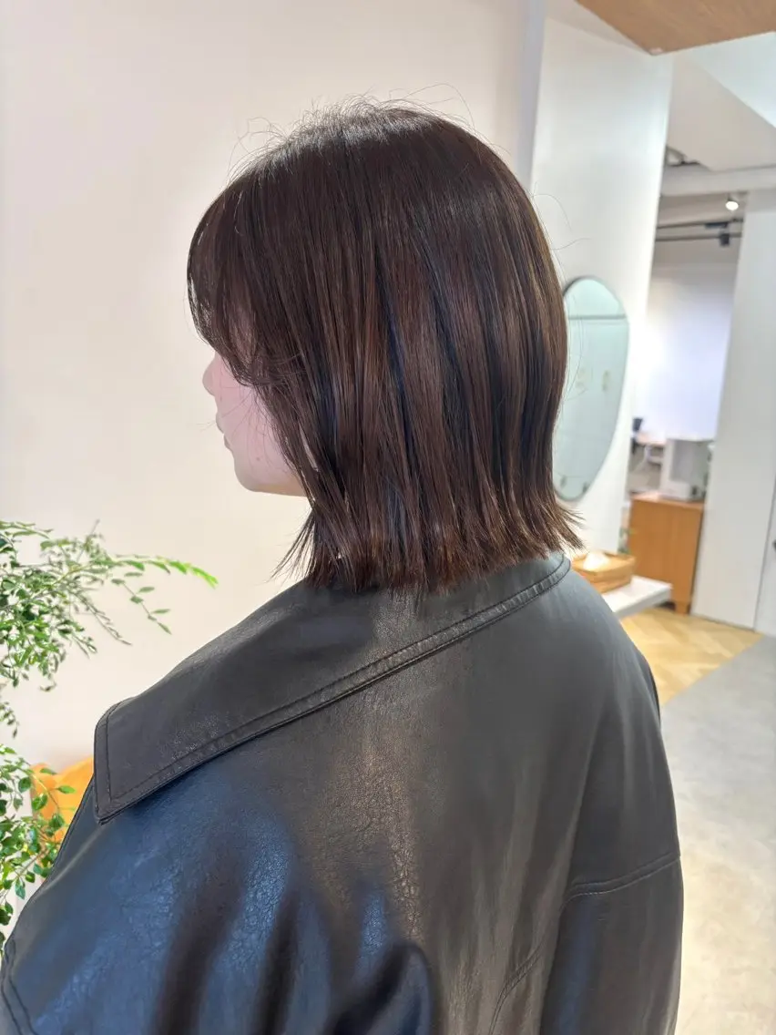 ミディアム カラー 切りっぱなしボブ ボブ カット ヘアカラー トリートメント 透明感カラー/ レイヤーkotonoのヘアスタイル