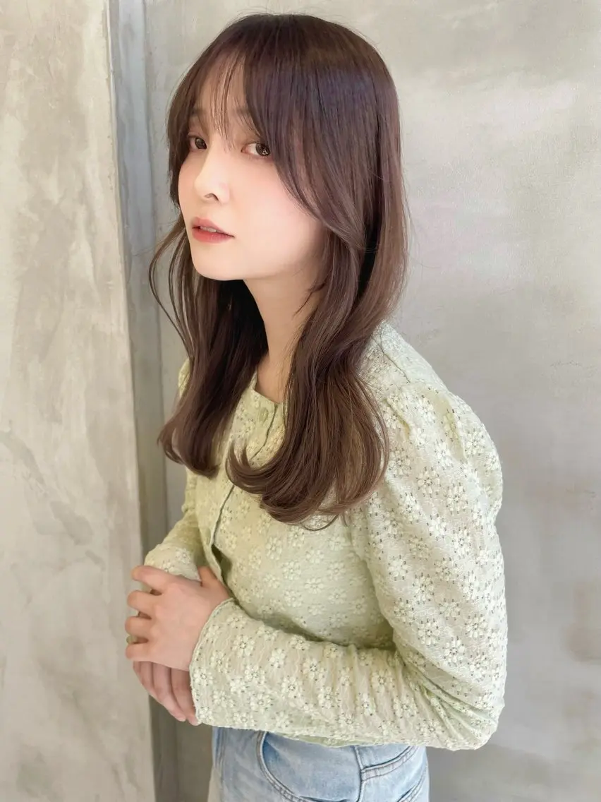 セミロング カラー カット ヘアカラー トリートメント ブリーチなし 透明感カラー/艶髪のヘアスタイル