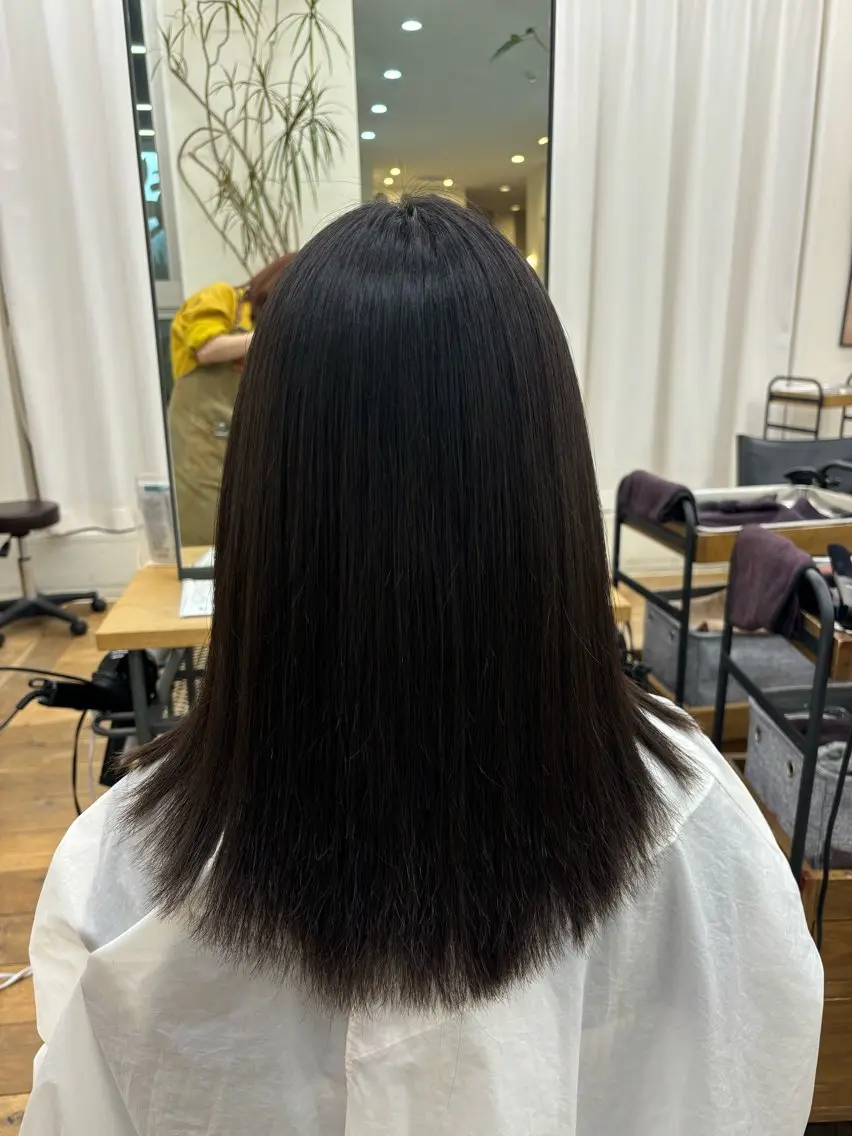 セミロング 縮毛矯正 よこやま なぎさのヘアスタイル