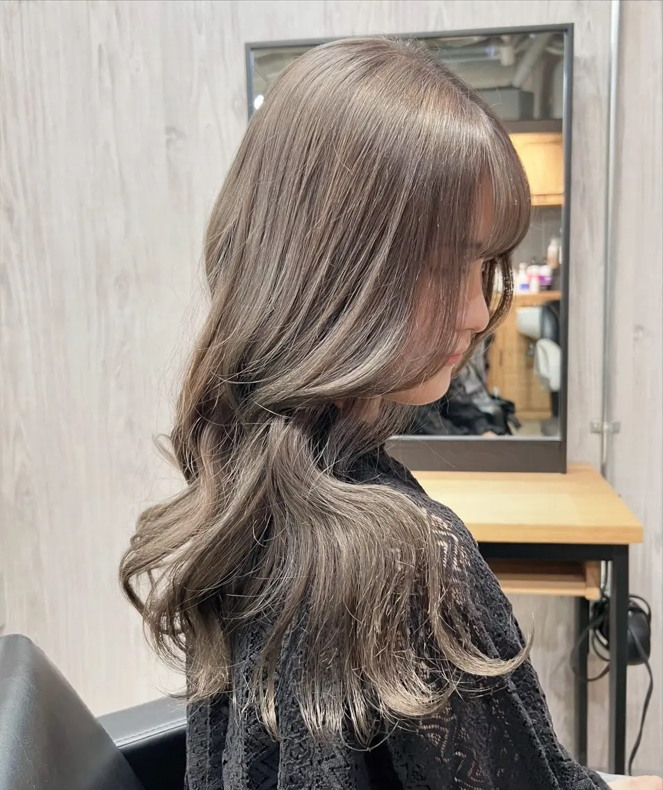 セミロング ヘアカラー lafit kaede/韓国ヘアのヘアスタイル