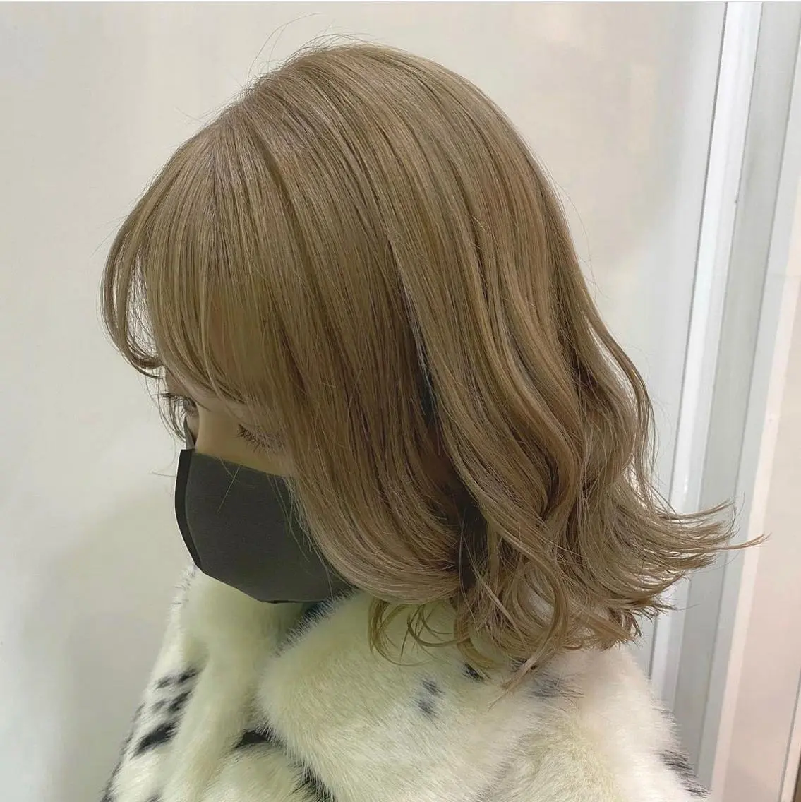 ミディアム カラー ベージュカラー ミルクティーベージュ 美容室 HAKUAのヘアスタイル