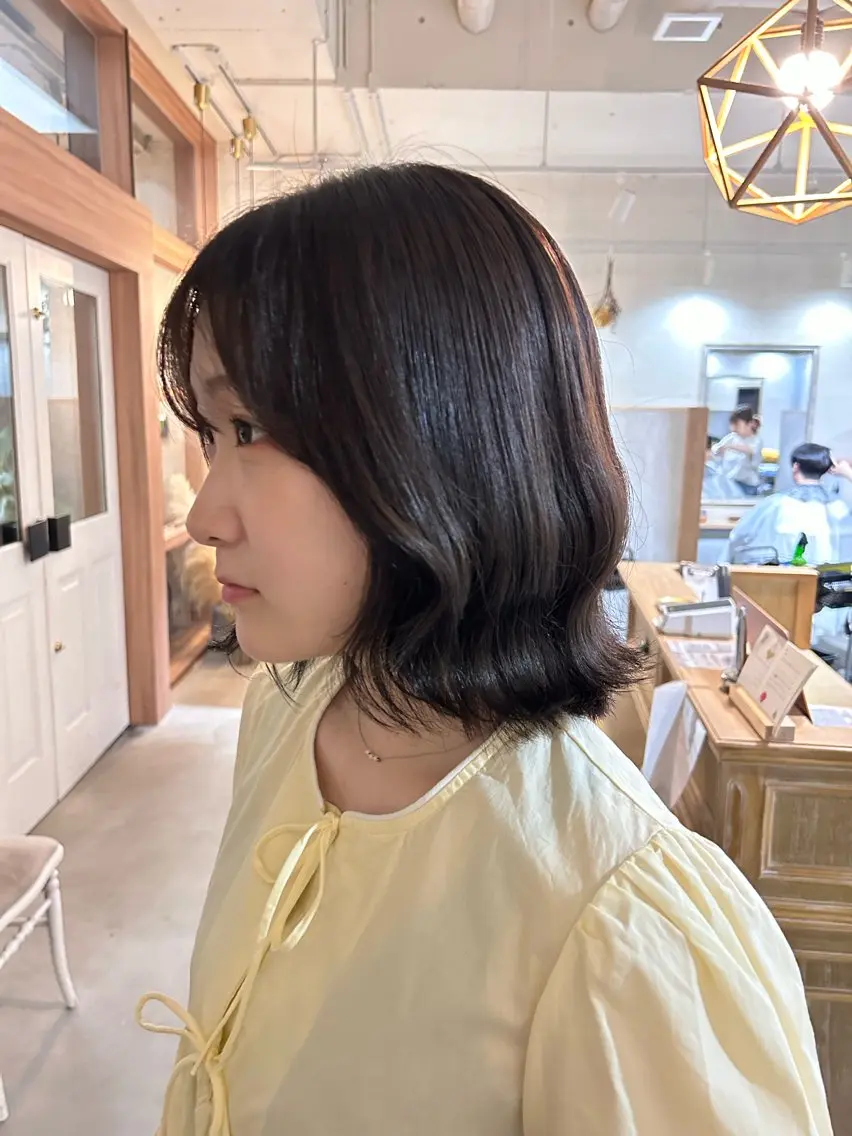 ショート カラー ブラウンカラー ダークブラウン 瀬川 夏緒のヘアスタイル