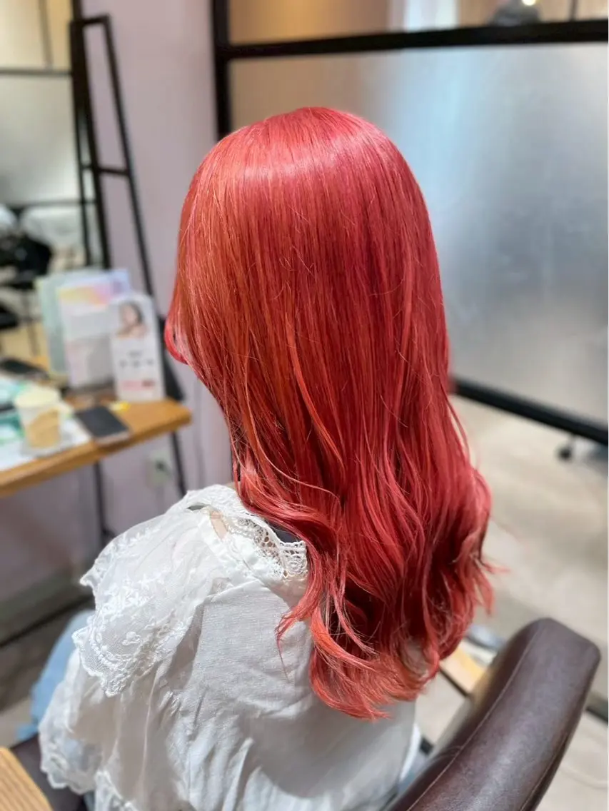 ロング ヘアカラー ブリーチ・カットモデ ル募集中🫧高口小春のヘアスタイル