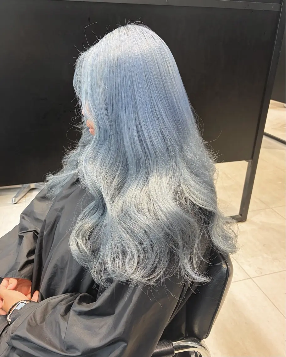 ロング カラー ブリーチ ブルーカラー ダブルカラー ハイトーンカラー ロング カット ヘアカラー トリートメント MAYU🌸心斎橋 /ハイトーン/艶髪のヘアスタイル