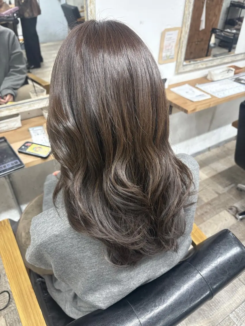 カラー グレージュ 大日向 彩音🫧🎀のヘアスタイル