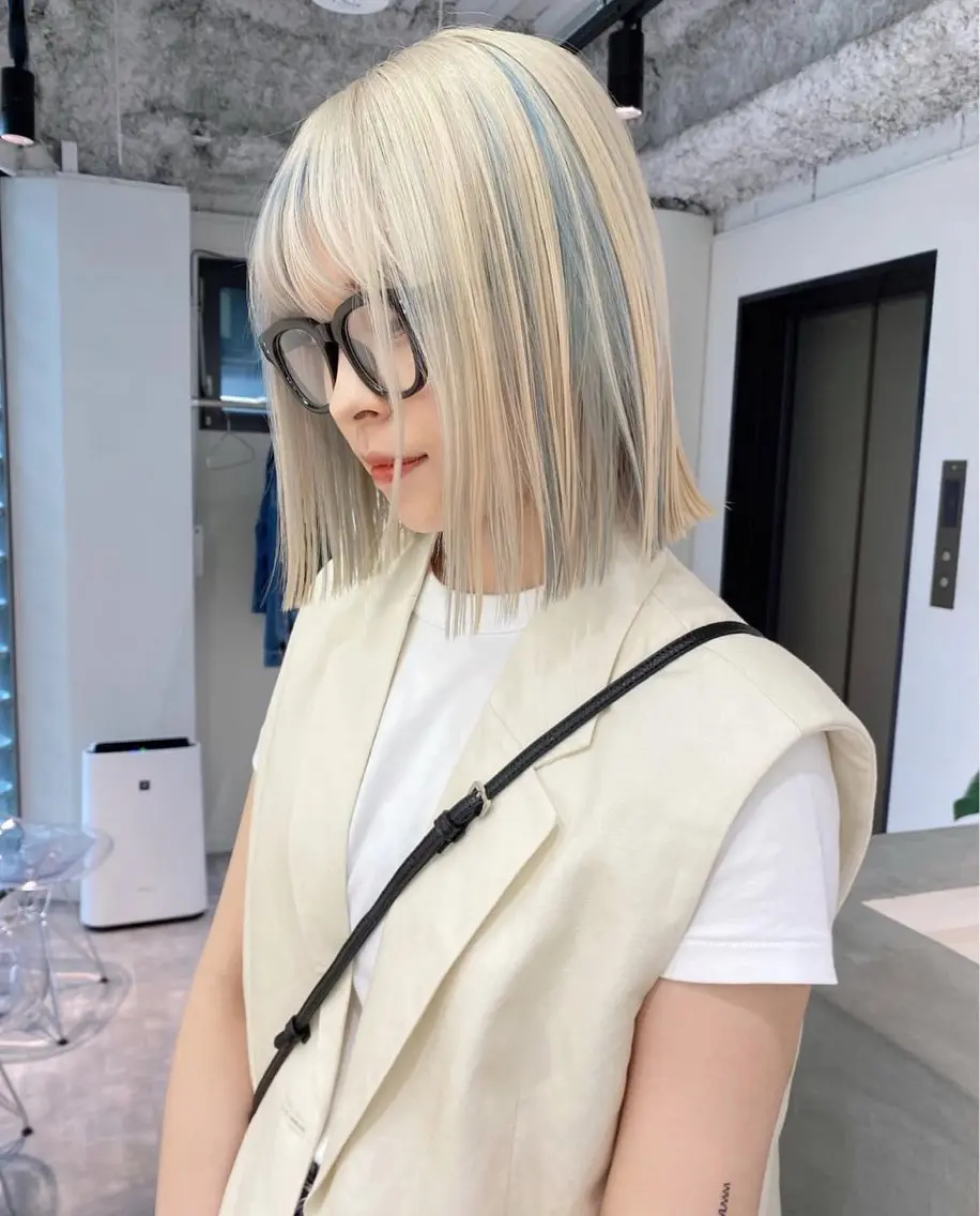 ミディアム カラー ヘアカラー トリートメント PELEハイトーン shinobuのヘアスタイル