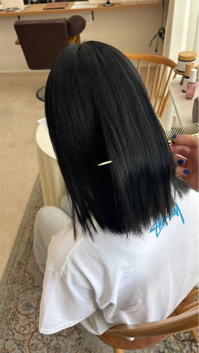ミディアム カラー ヘアカラー 能勢 莉里花のヘアスタイル