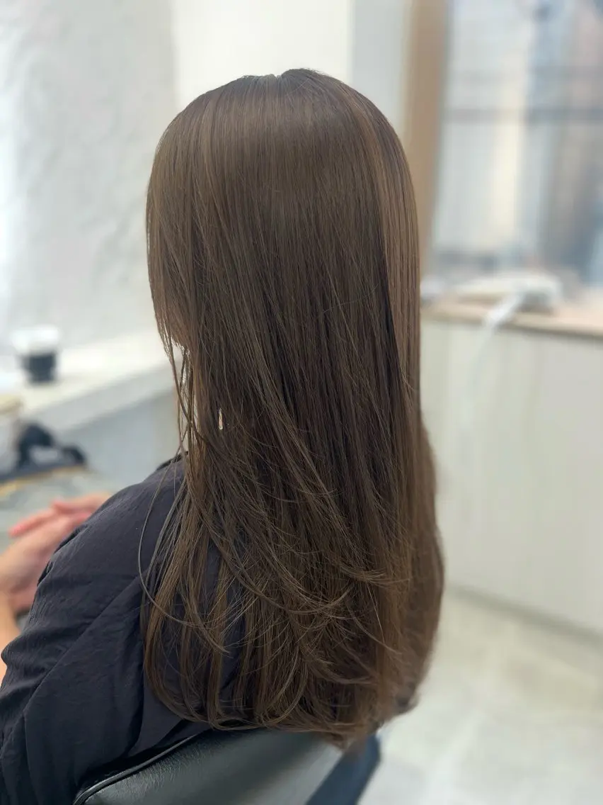 セミロング アッシュ アッシュブラウン ‎🤍透明感カラー︎ ‎🤍YUURI🤍のヘアスタイル