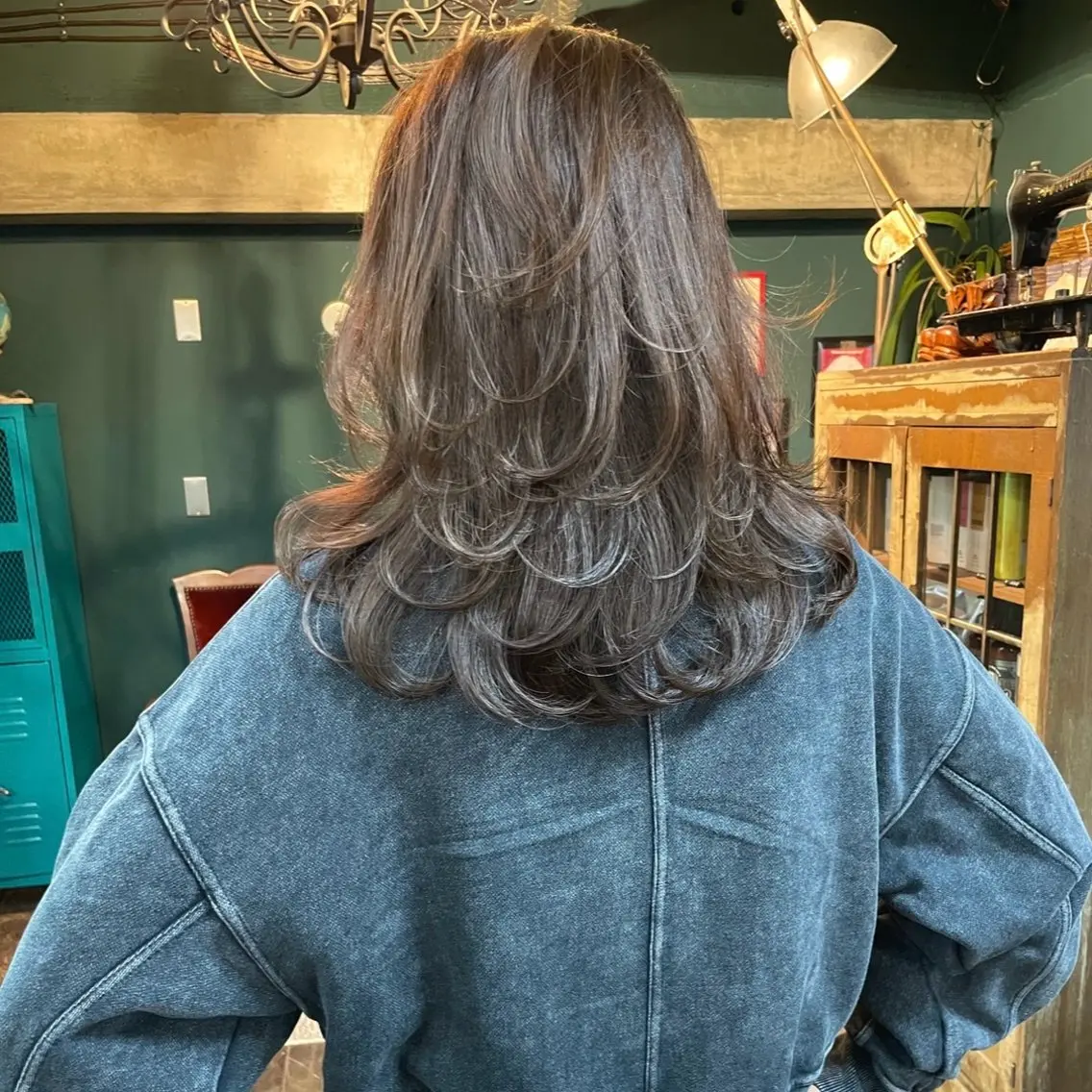 セミロング レイヤーカット カット ヘアカラー vivre libreのヘアスタイル