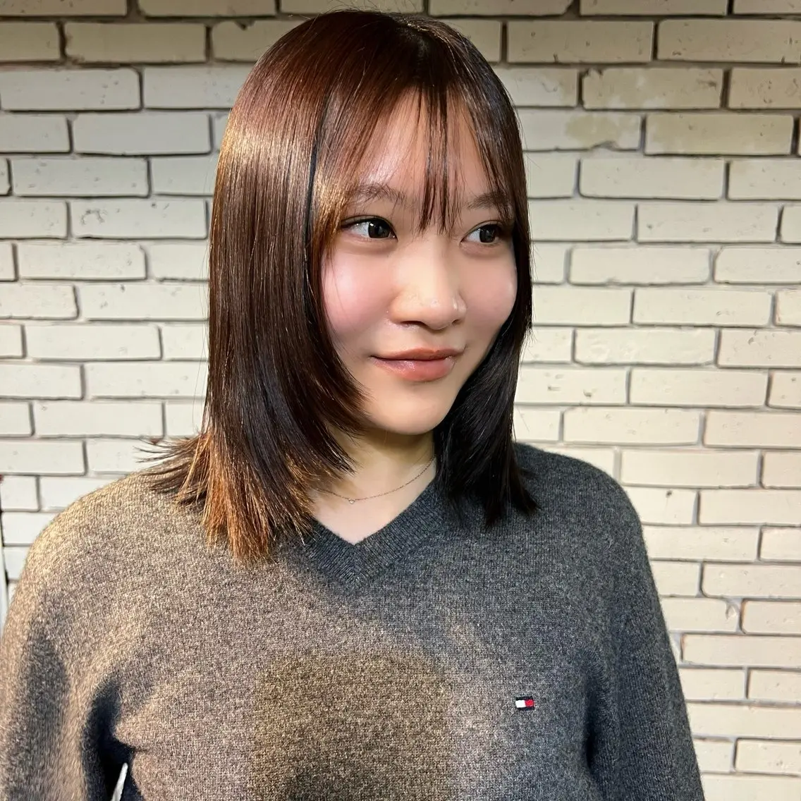 ミディアム レイヤーカット 外ハネヘア カット 💘札幌クロスパーマ 髪質改善💘rinaのヘアスタイル