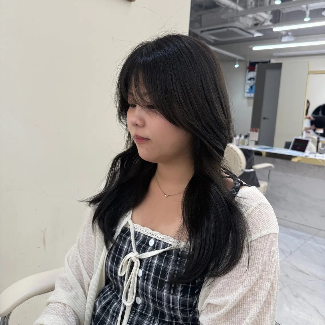 ロング カラー 透明感カラー グレージュ オリーブグレージュ オリーブグレー 韓国風ヘア ヘアカラー 韓国ヘア🇰🇷艶 カラー/sakuraのヘアスタイル