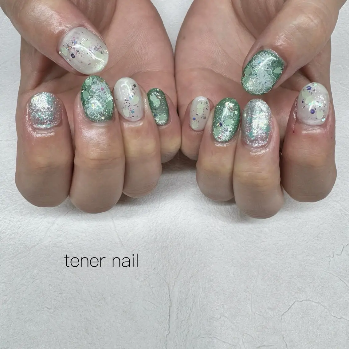 ネイル グリーン マグネットネイル ハンドネイル テネルネイル tener nailのネイルデザイン