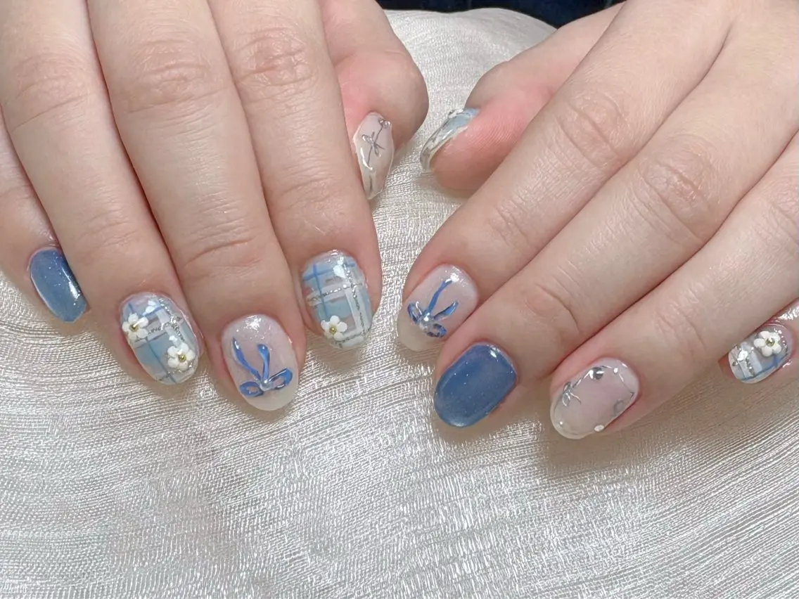 ネイル フレンチネイル ジェルネイル ガラスフレンチ 韓国ネイル マグネットネイル ハンドネイル Nail Jolieのネイルデザイン