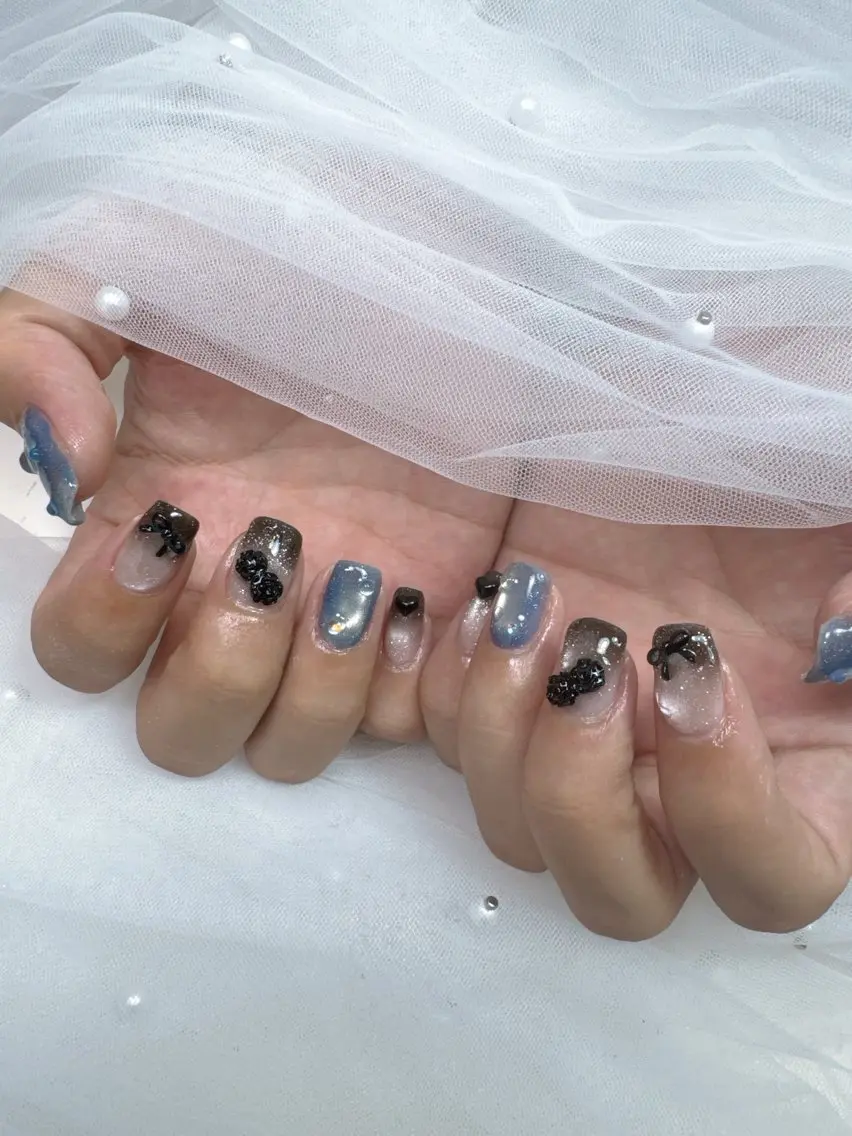 ネイル 持ち込み ハンドネイル Queeens nailのネイルデザイン