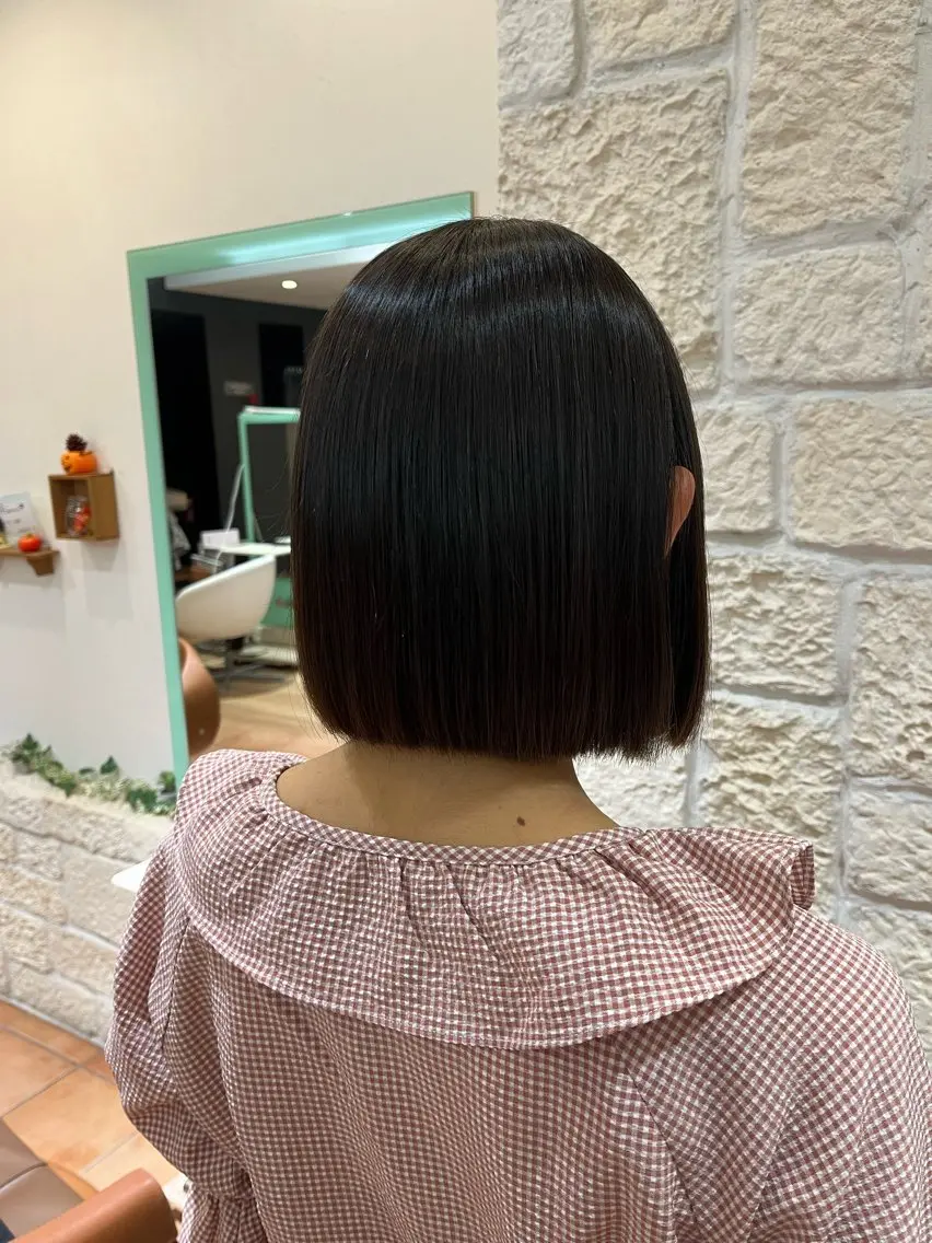 ミディアム BELLE by revo 山口 か乃のヘアスタイル