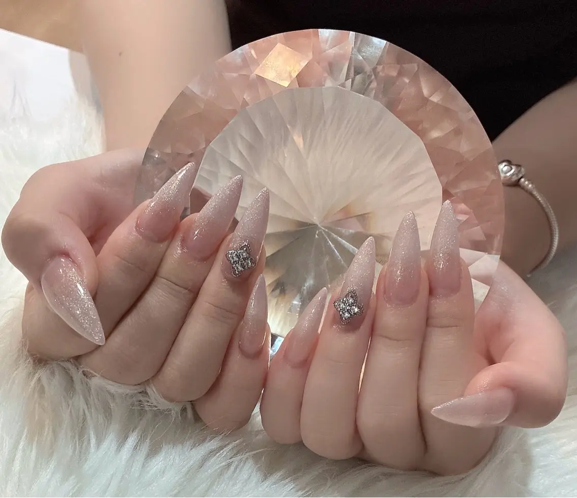ネイル ハンドネイル LoaChaton kaeのネイルデザイン