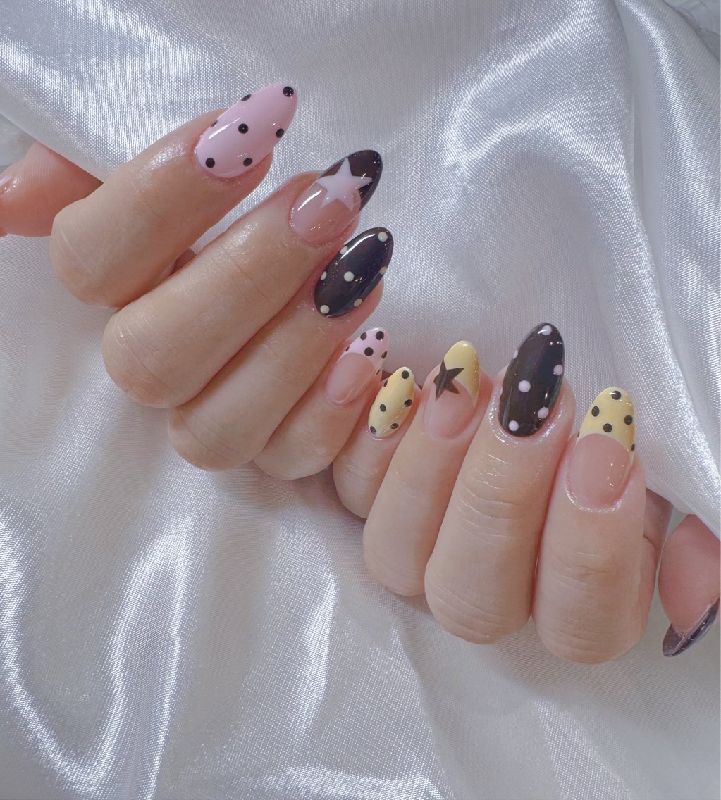 ネイル M.Queenネイル サロン天神今泉店のネイルデザイン